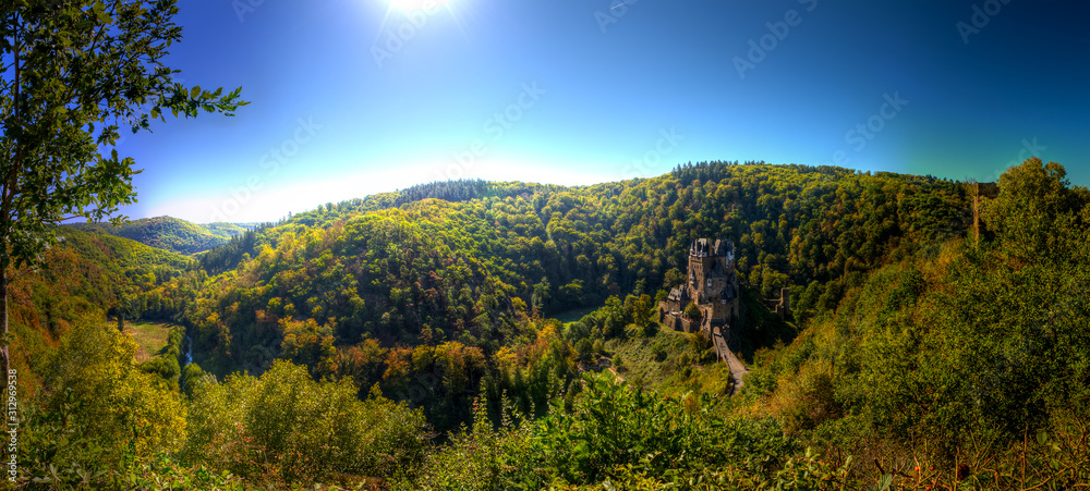 AdobeStock_312969538_Preview